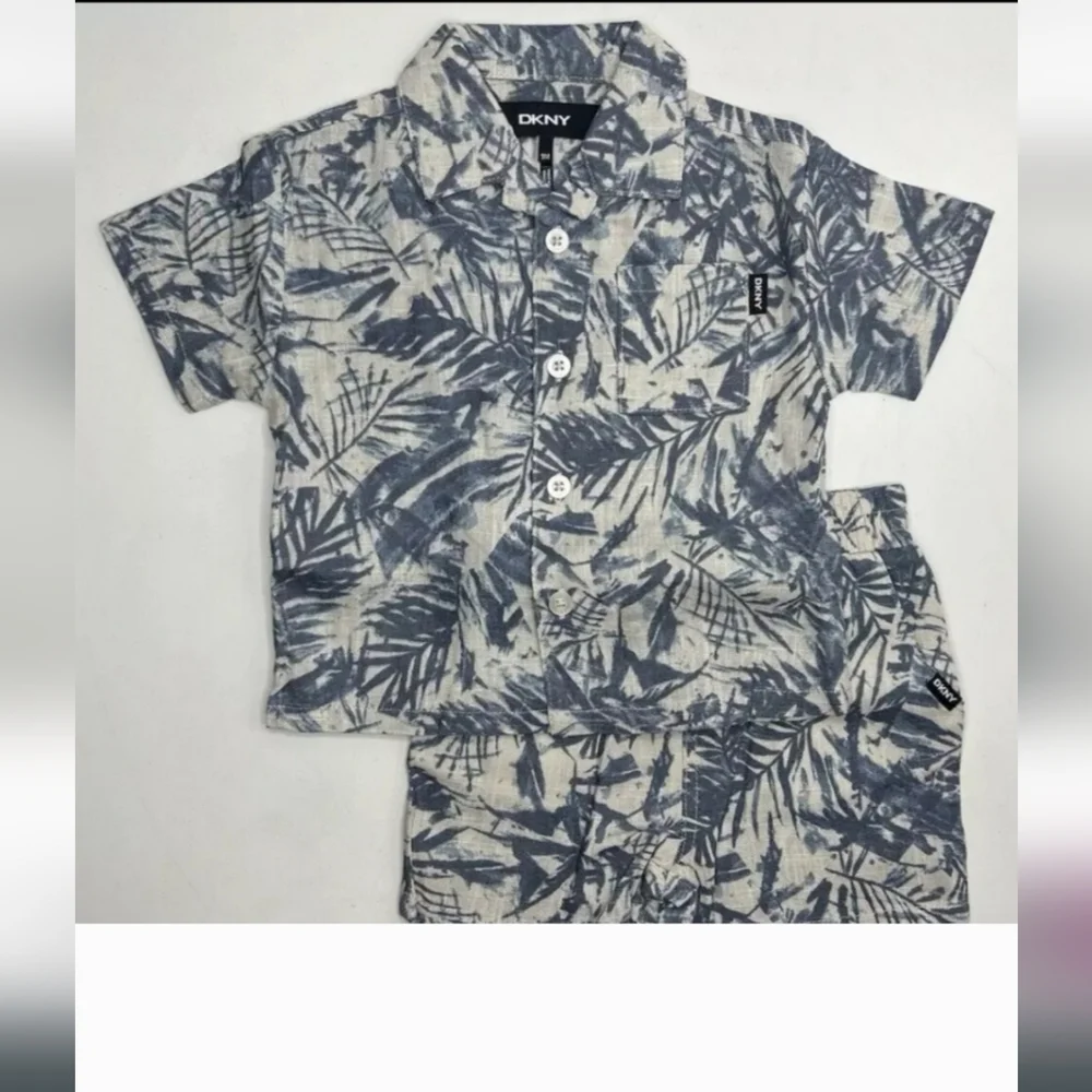 Boys Size 18M DKNY 2-Piece Short Set